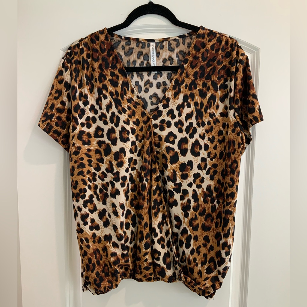 Forgotten Grace Xl Front Wrap Short Sleeve Top